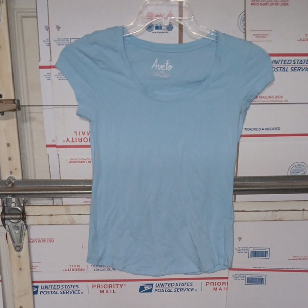 Aveto Size L Women's Light Blue Short Sleeve Tee (SKU N164)